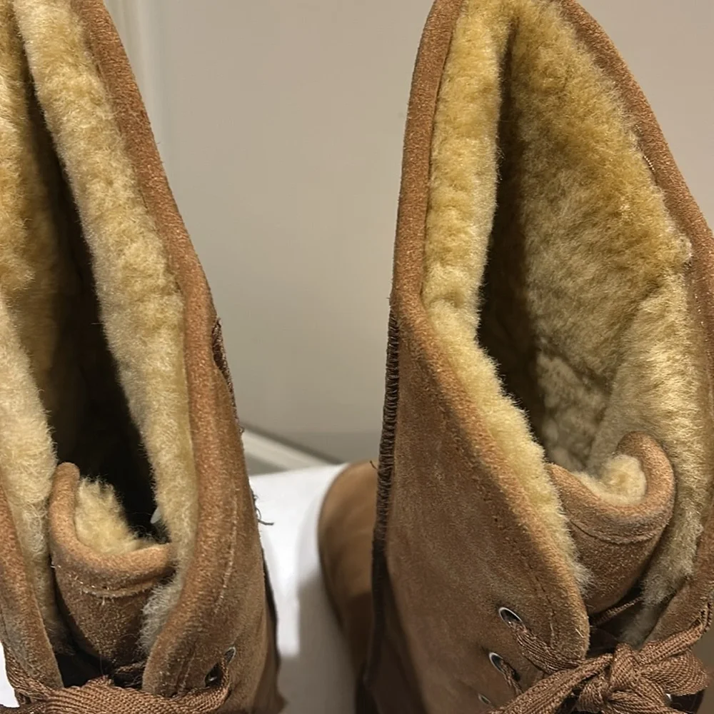 Checklist womens crisscross ties back suede Sherpa faux fur lined boots size 7